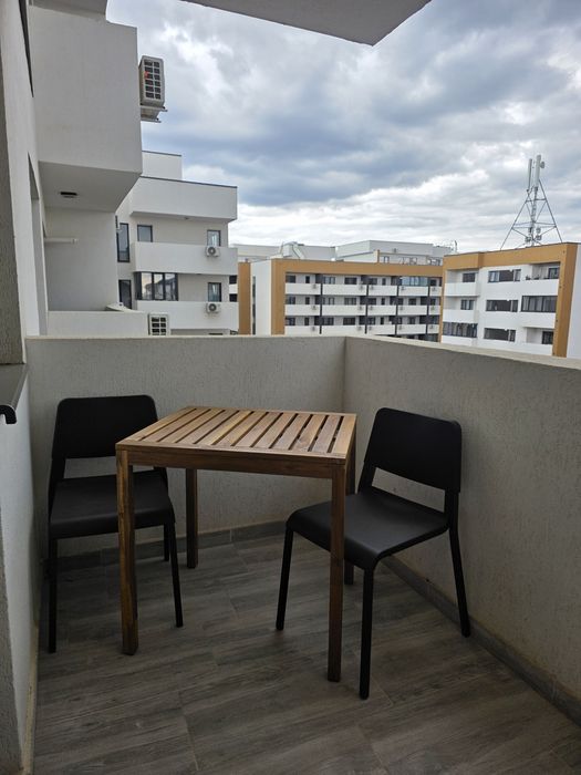 Inchriez garsoniera in bloc nou