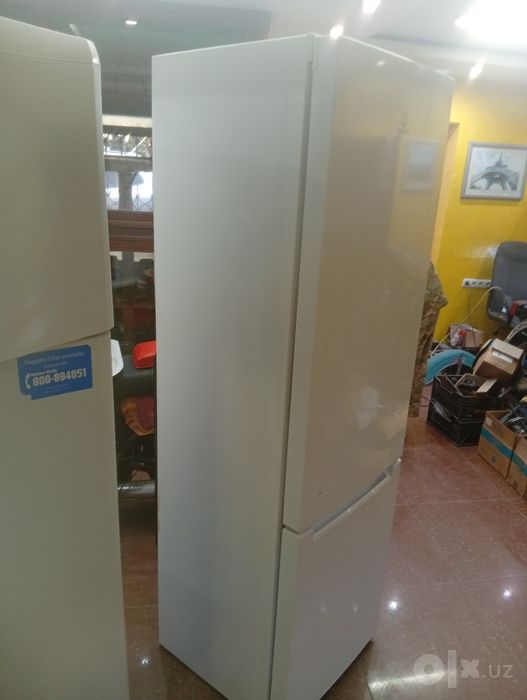 Продам холодильник Indesit