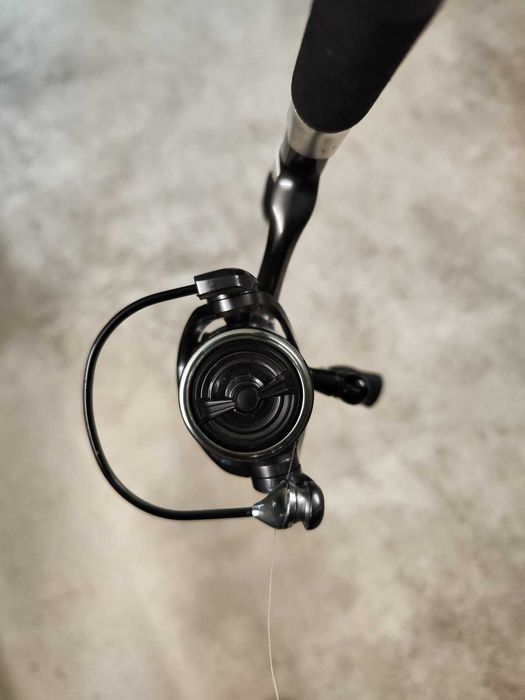 спининг въдица с макара