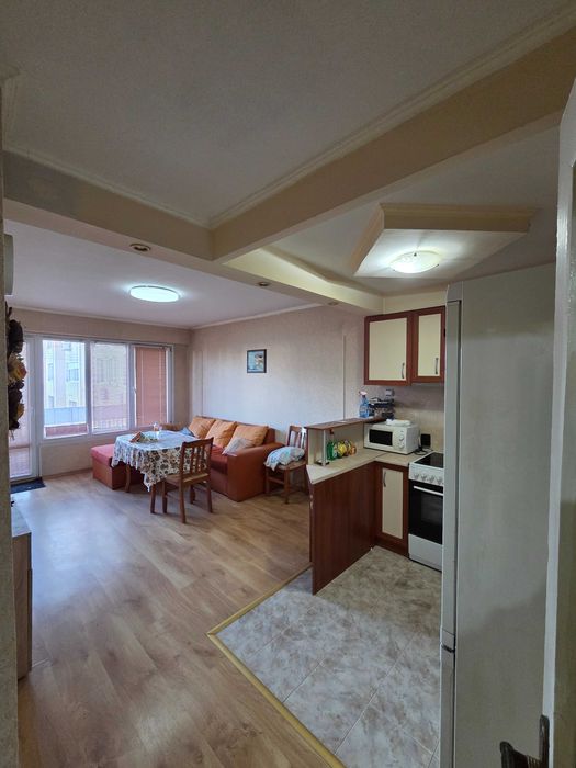 Продава се Тристаен апартамент в Бургас, Лозово - 68 кв.м за 1912 €/кв.м - Снимка #1