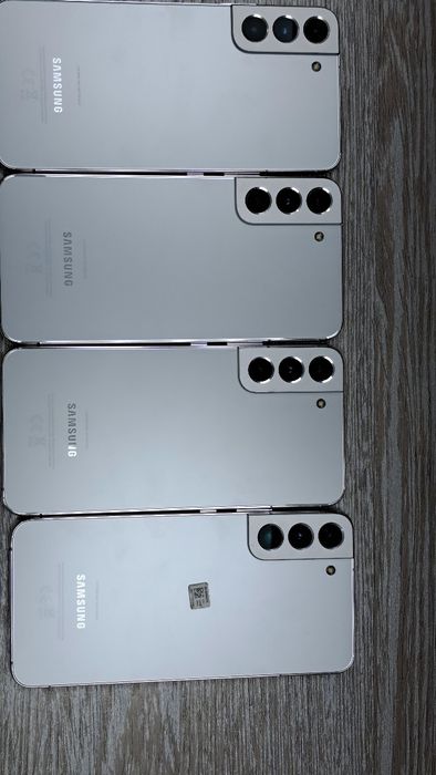 Samsung S22 Plus xotirasi 8/256GB