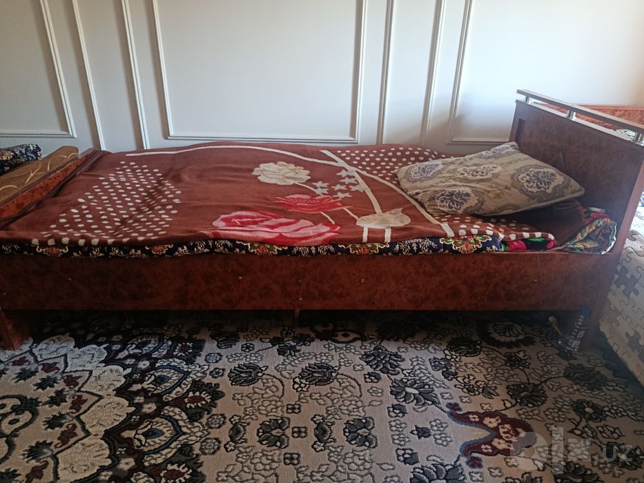 Divan mebel sotiladi