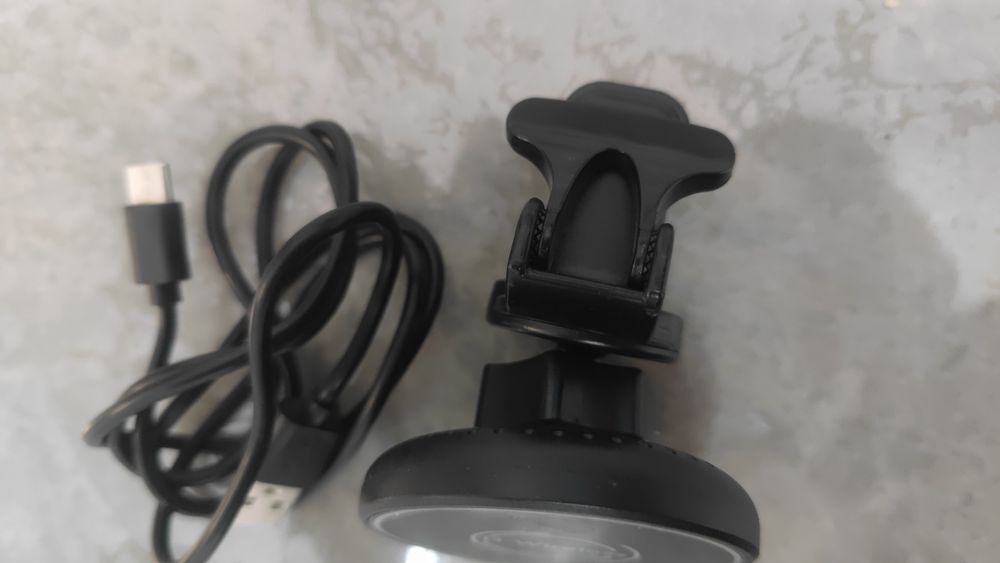 Беспроводная магнитная зарядка magnetic wireless для авто машины