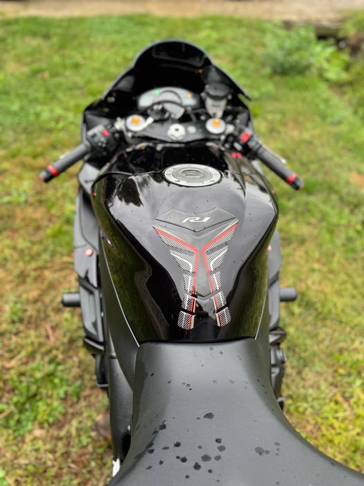Vând Yamaha r1 rn12