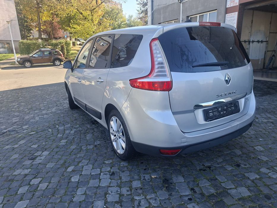 RENAULT Grand Scenic 2013 — imagine 3