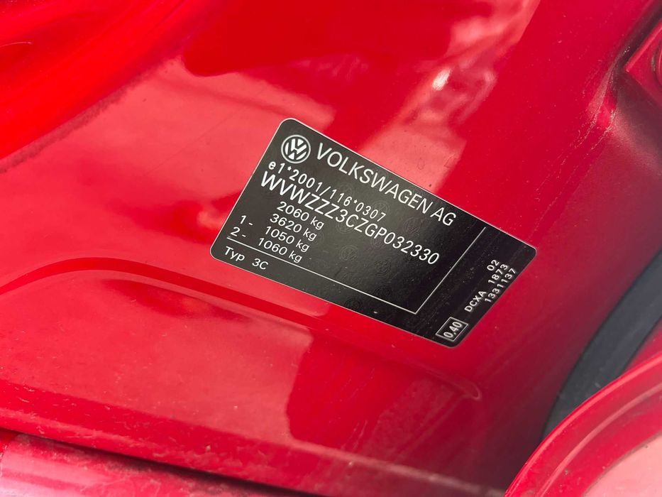 Volkswagen Passat B8 Variant 1.6 TDI 120 CP DSG • 2016 • Avariat