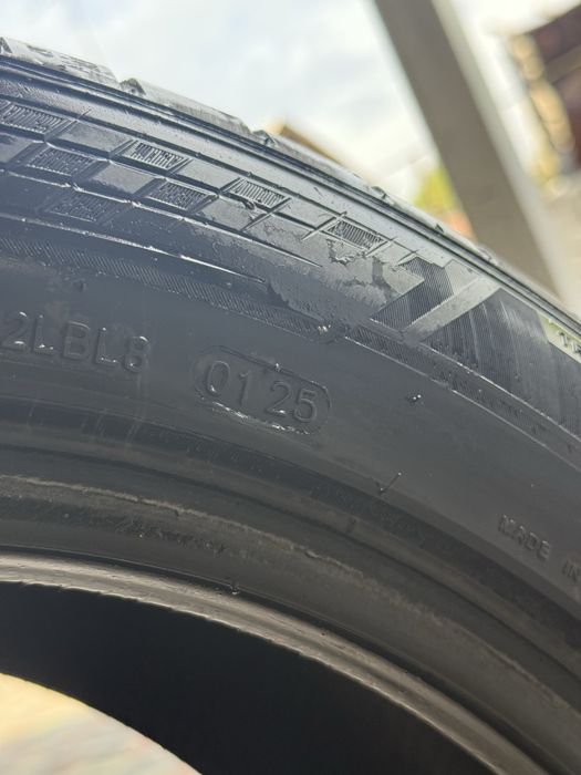 Продам летние шины 235/50 р18