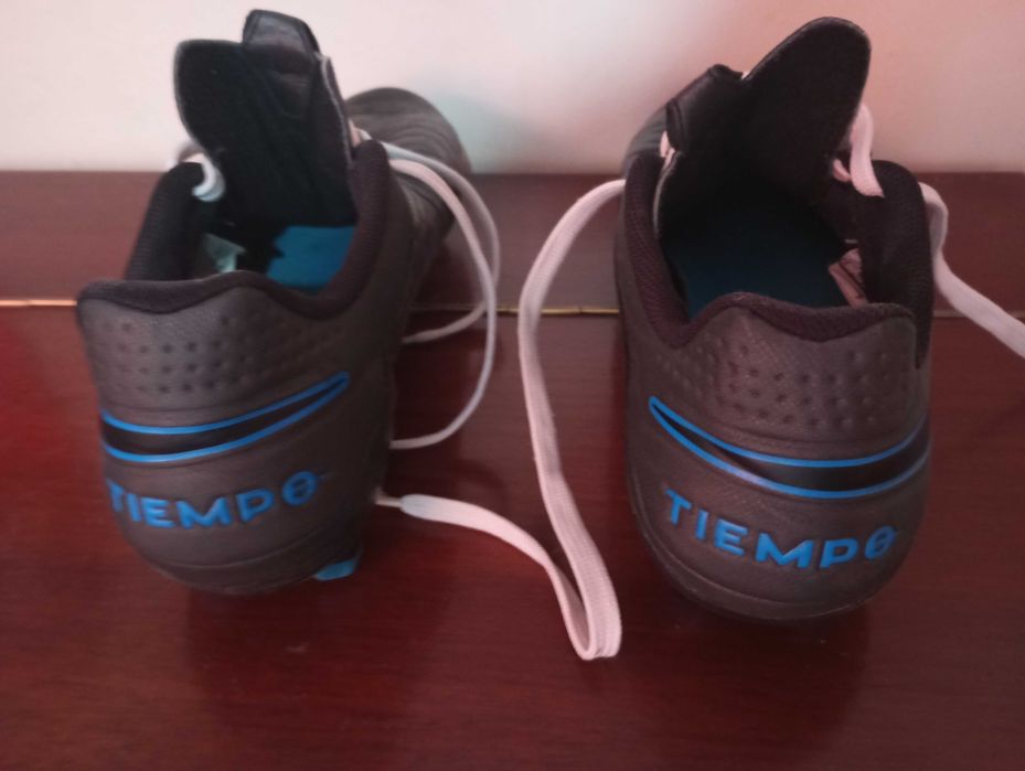 Бутонки Nike Tiempo