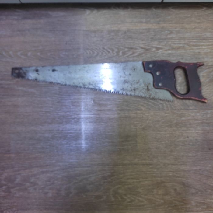 Ножовка по металлу.