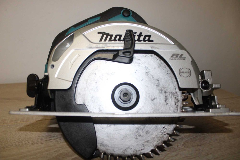 Makita DHS660 circular brushless 2022