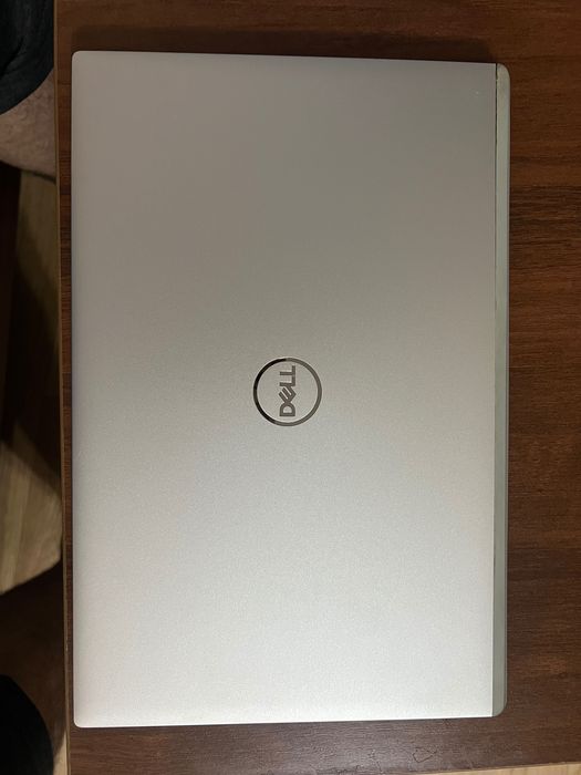 Dell vostro 13 5300