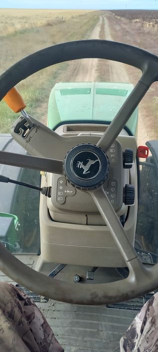 Продам трактрр джон дир