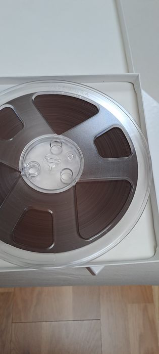 Banda magnetofon noua de 18 cm, neinregistrata