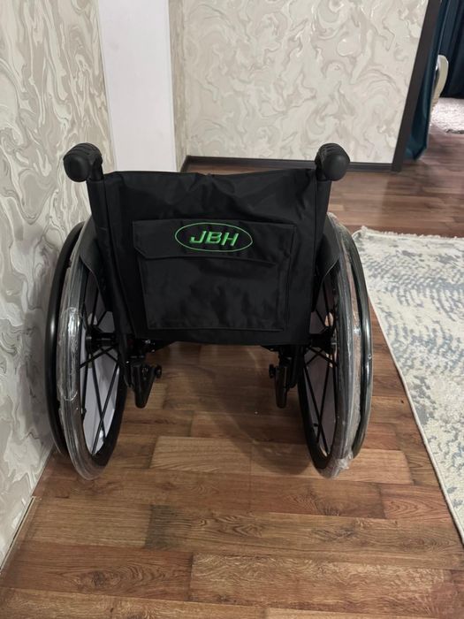 Инвалидная коляска