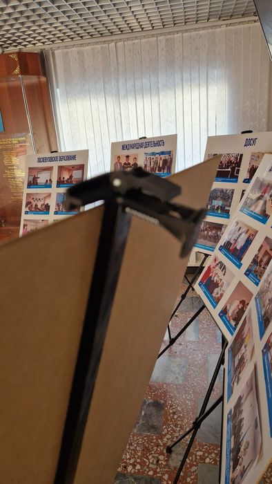 Мольберт тренога