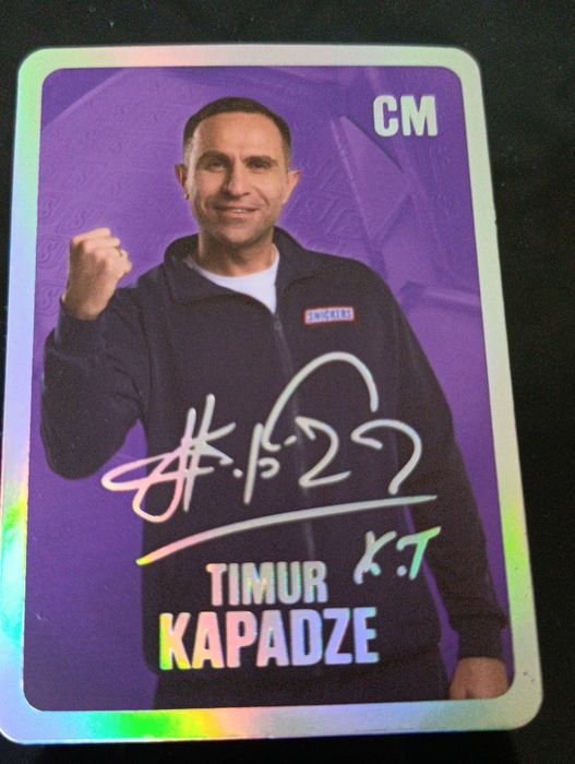 Temur Kapadze haqiqiy avtografi tushirilgan kolleksiya kartochkasi