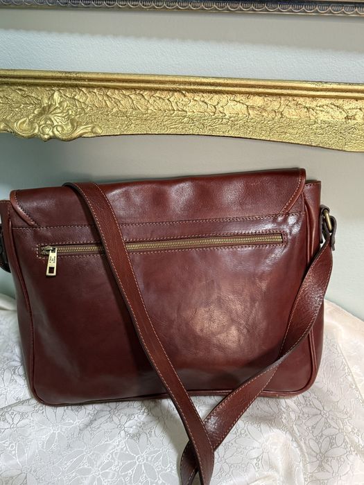 Geanta dama tip postas