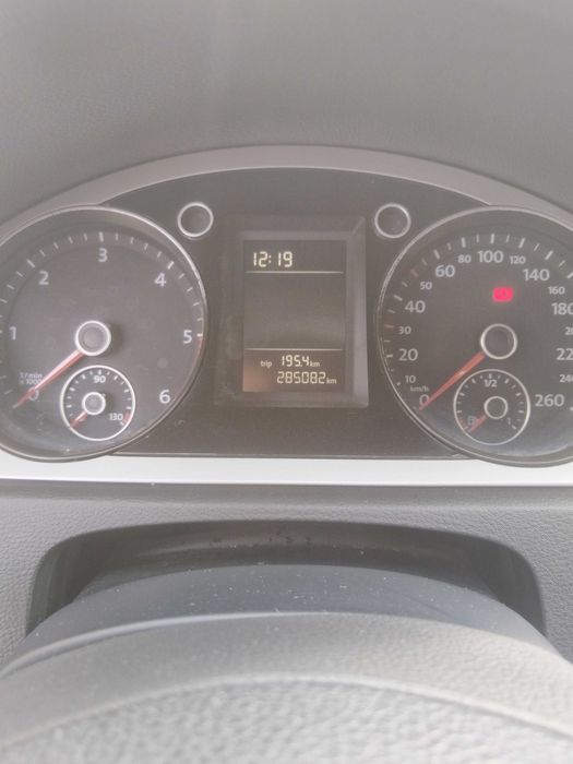 VW Passat B6 2010