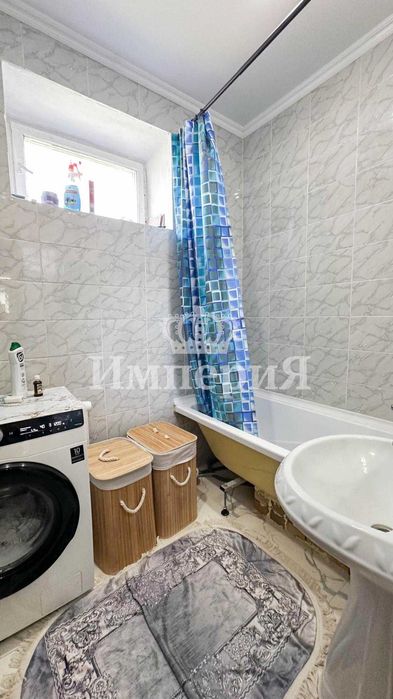 Продам 3 ком кв Алишер Империя