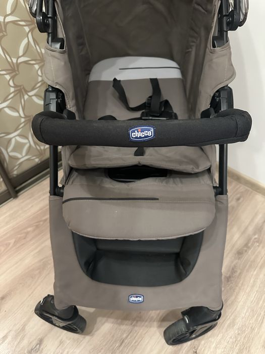 Каляска Chicco для девочке и мальчиков