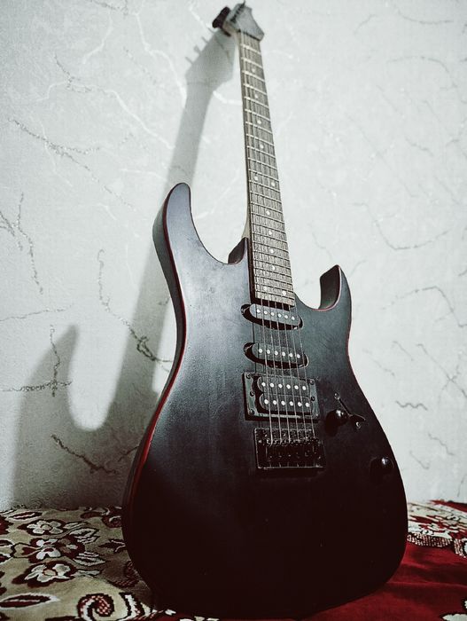 Ibanez Электро гитара