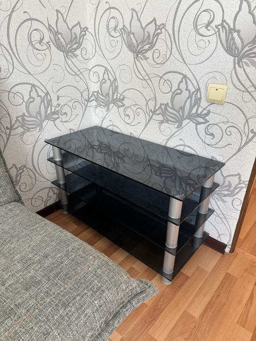 Продам журнальный столик