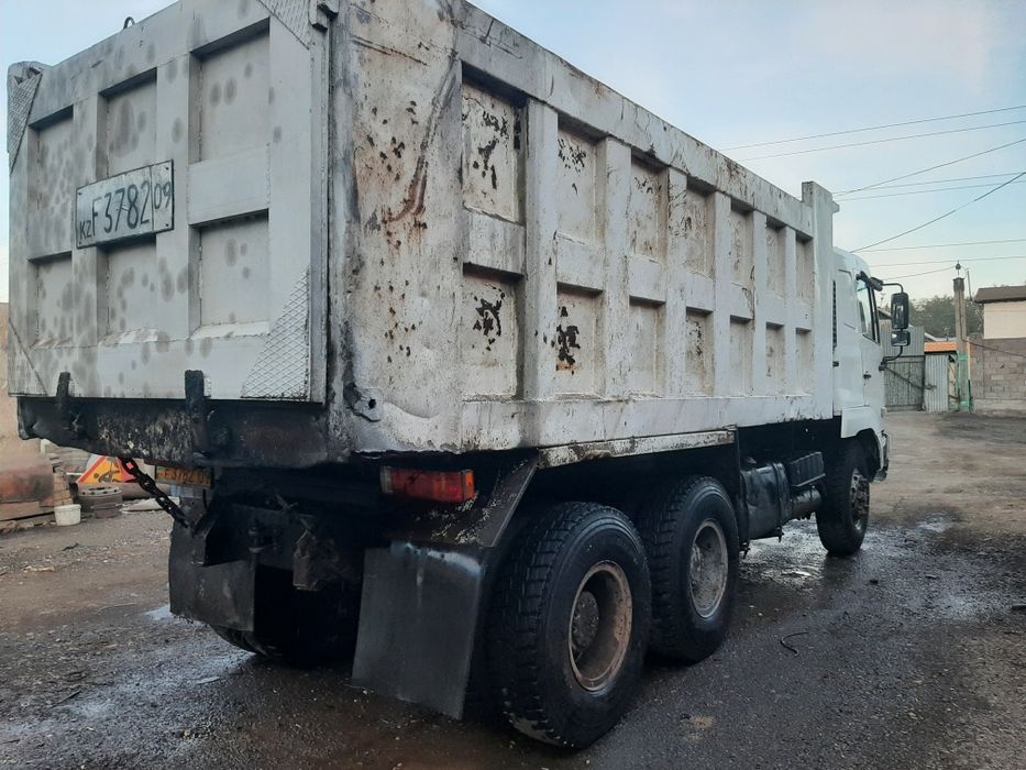 Продам камк самосвал