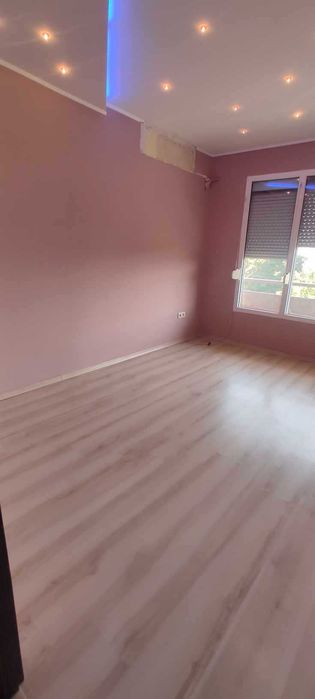 Дава се под наем Тристаен апартамент в Пловдив, Христо Смирненски - 90 кв.м за 325 € - Снимка #3