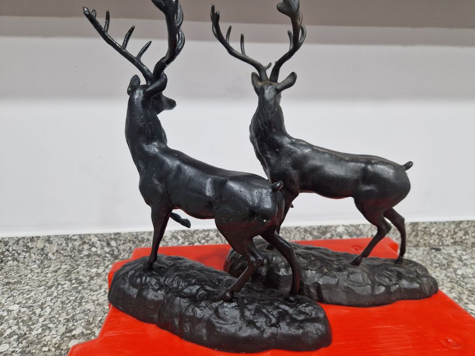 Статуэтка олень !