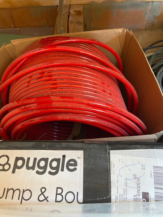 Țeavă încălzire în pardoseala