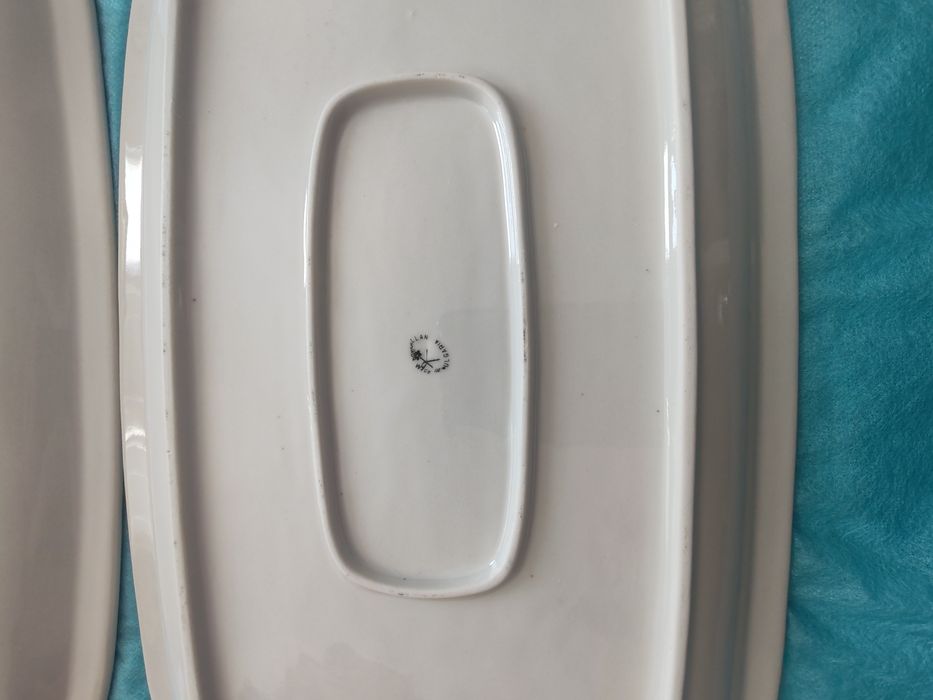 Порцеланови чинии за плато