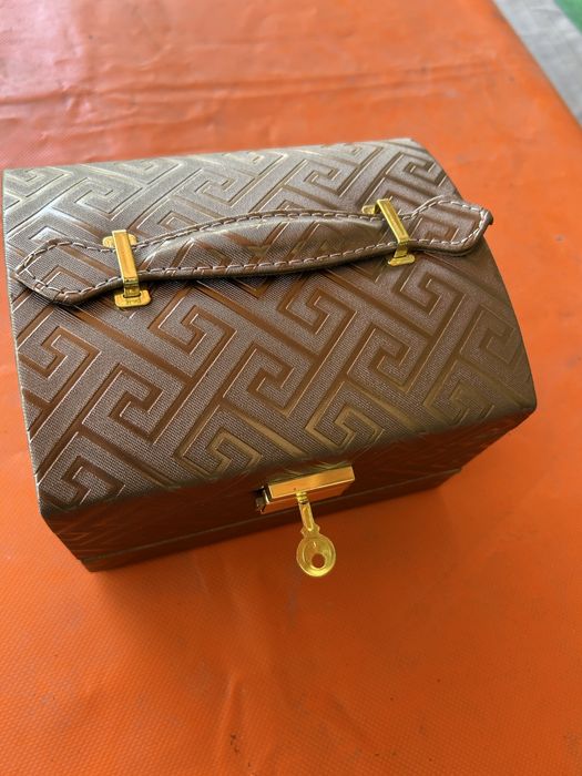 Нова кутия за бижута