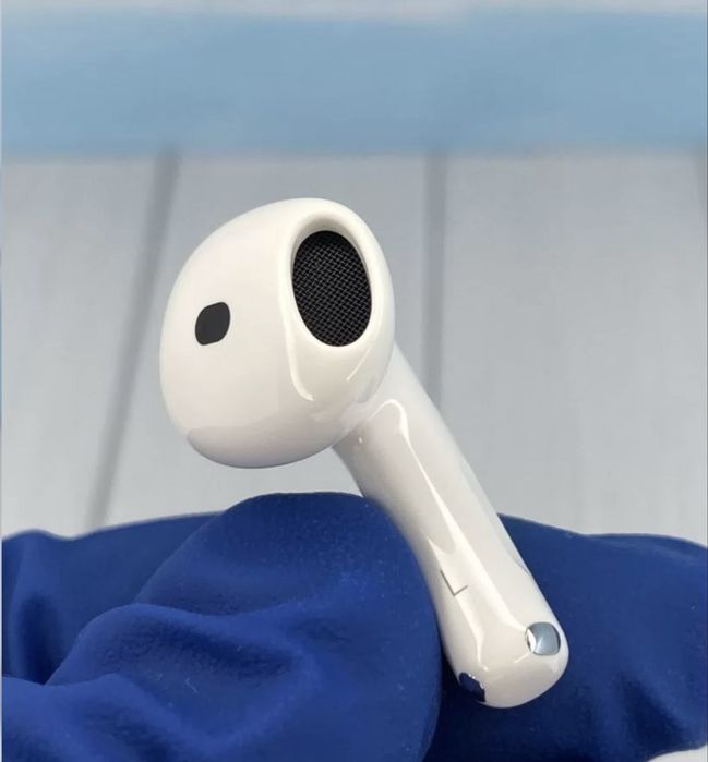 AirPods 4 без ANC левый и правый новый оригинал А3050/А3053