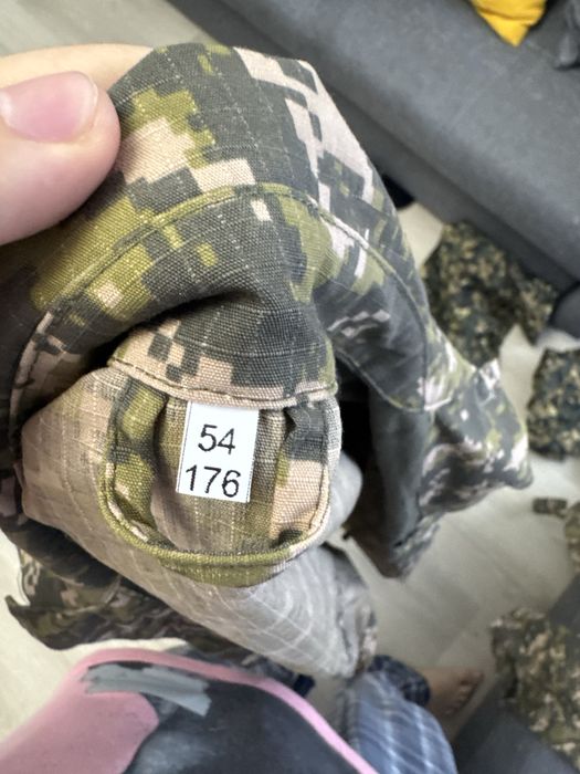 Продам 2 комплекта камуфляжа