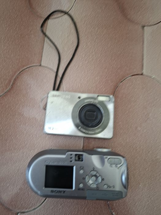 Aparate foto sony samsung defecte