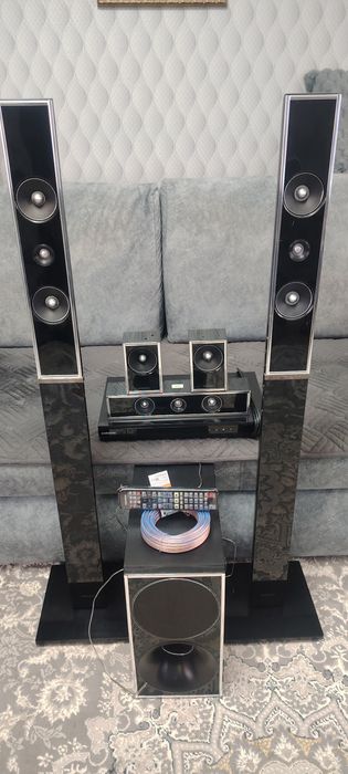 Домашний кинотеатр "Samsung HT-D555K" .