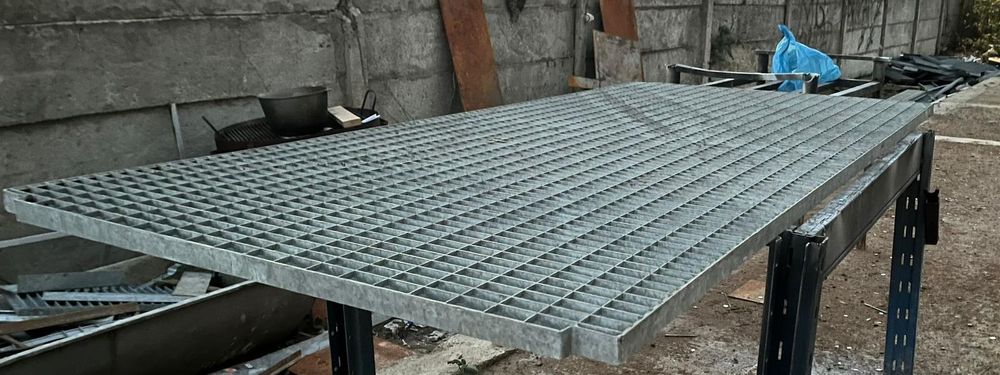 Grilaje zincate galvanizate
