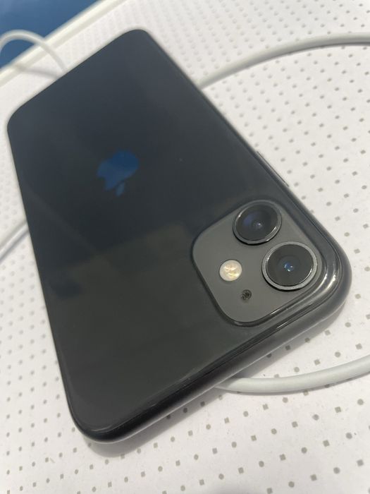 iPhone 11 64гб февр 2025, 90%