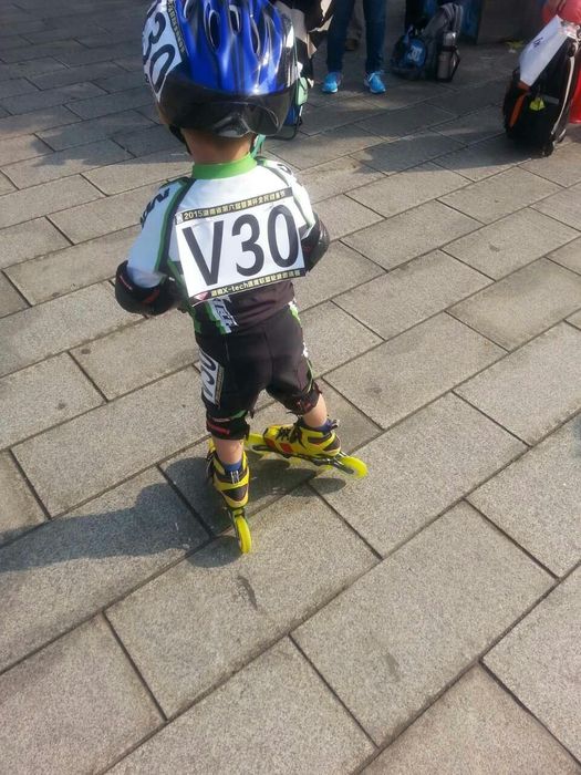 Роллер скейтинг, из Китая