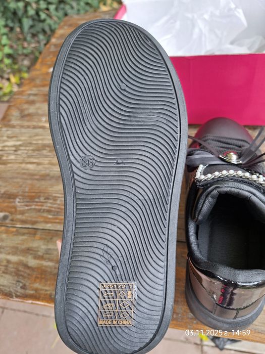 Дамски черни обувки