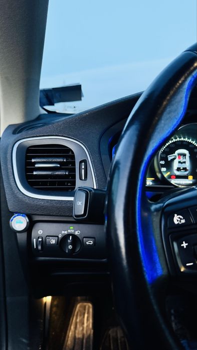 Volvo V40 T4 1.6, 179 CP - AUTOMAT POWERSHIFT-Benzina/GPL  PRINS-2013