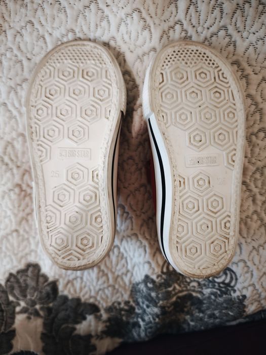 Детски червени кецове