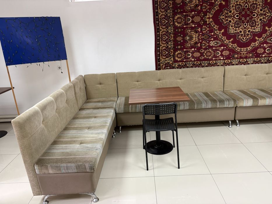 Продам Диваны для кафе.