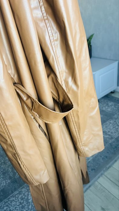 Продам тренч на весну