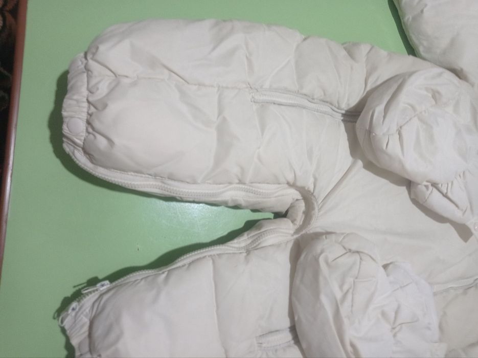 Комбинезон фирменный очень теплый