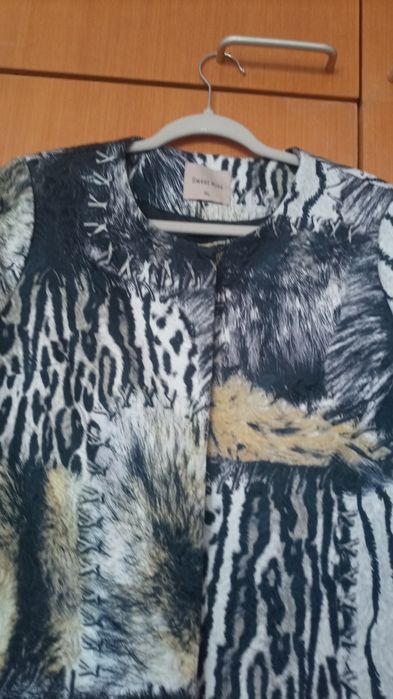 Манто Пролет Есен