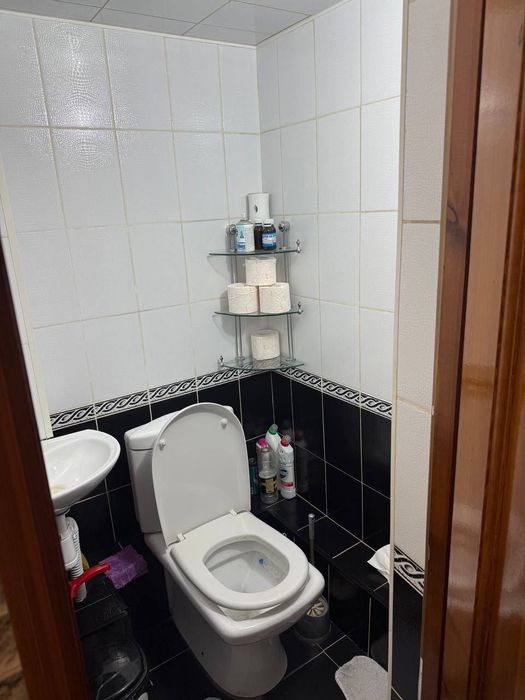 Яшнабадский район,9 этаж,4 комнатная