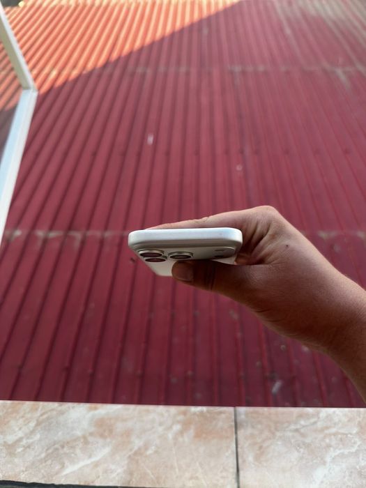 iPhone 17 pro gri