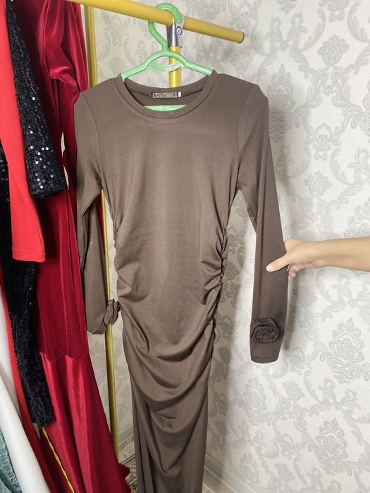 Xammasi 100 mingdan xar biri