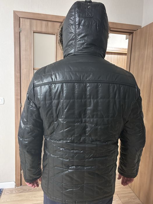 Продам зимнюю куртку